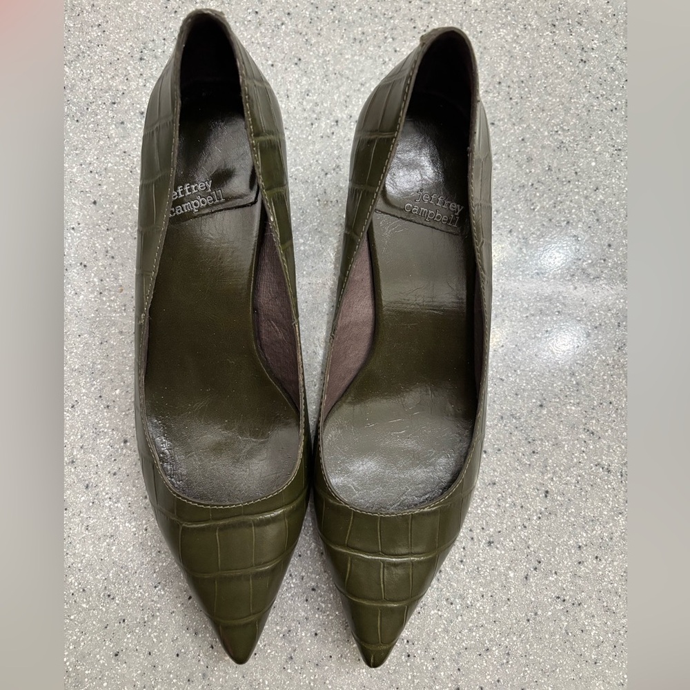 Jeffrey Campbell Dark Green Croc-Embossed Kitten Heels - Picture 1 of 4